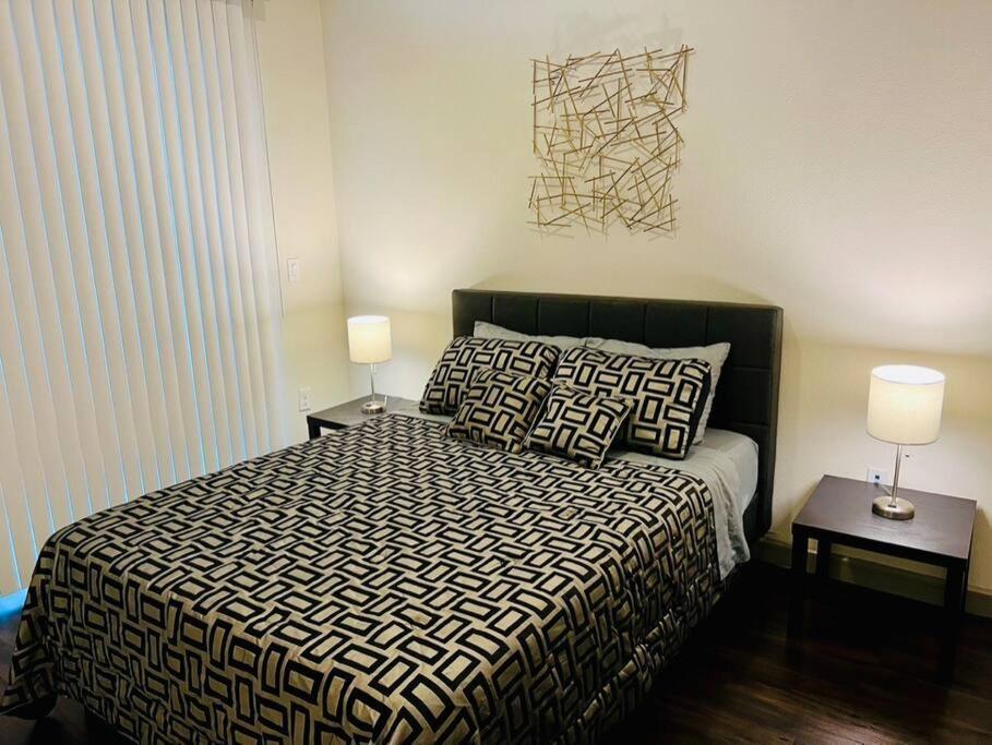 Apto 1 Bed - Kitchen - Free Parking Apartment Houston Luaran gambar