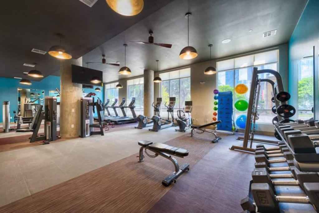 Apto 1 Bed - Kitchen - Free Parking Apartment Houston Luaran gambar