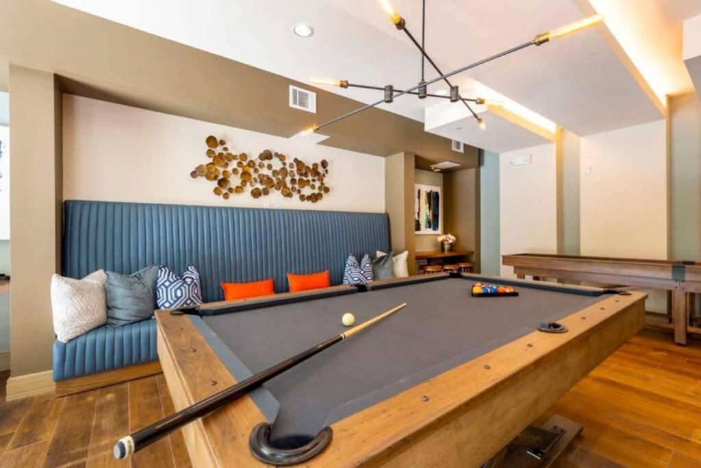 Apto 1 Bed - Kitchen - Free Parking Apartment Houston Luaran gambar